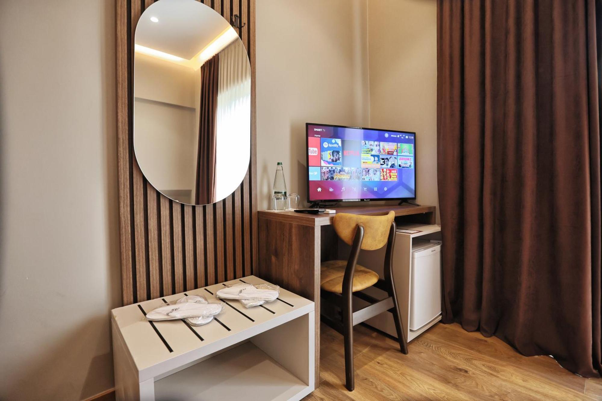 Vila Casablanca - Boutique Hotel & Restaurant Шкодер Экстерьер фото