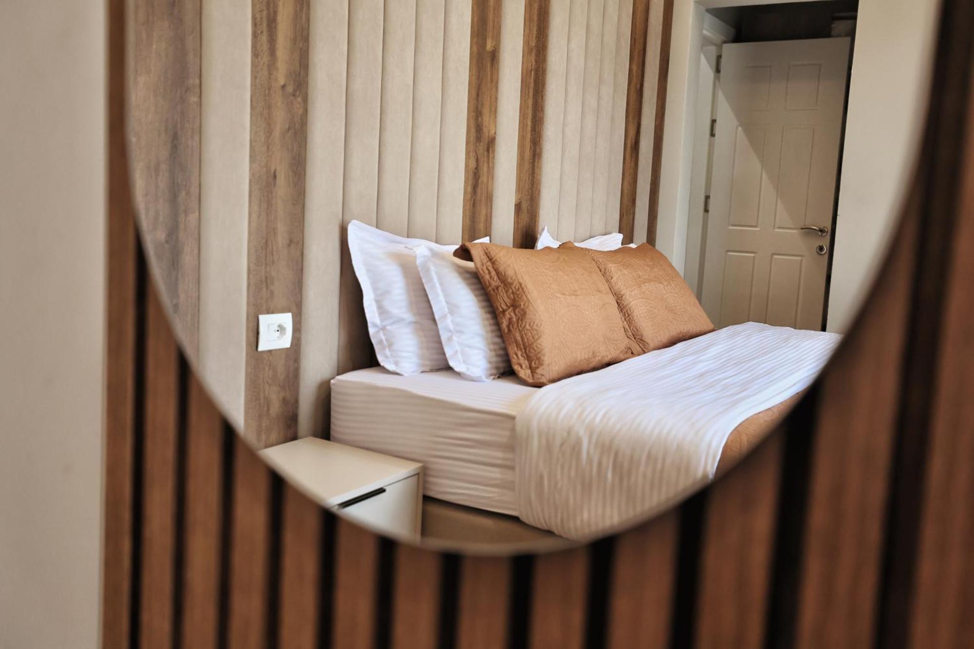 Vila Casablanca - Boutique Hotel & Restaurant Шкодер Экстерьер фото