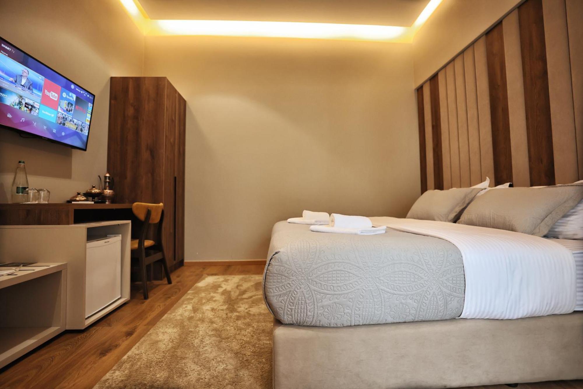 Vila Casablanca - Boutique Hotel & Restaurant Шкодер Экстерьер фото