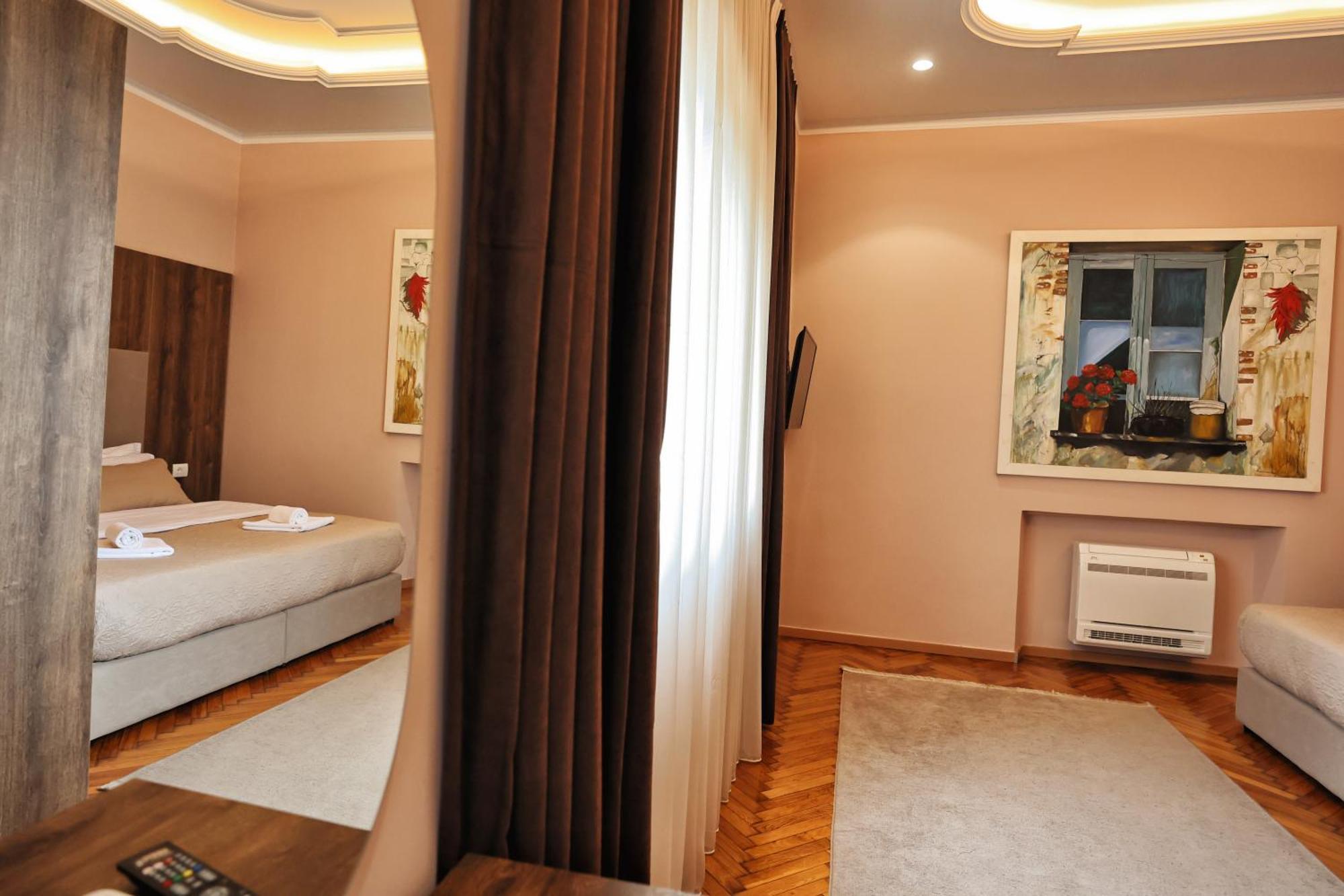 Vila Casablanca - Boutique Hotel & Restaurant Шкодер Экстерьер фото